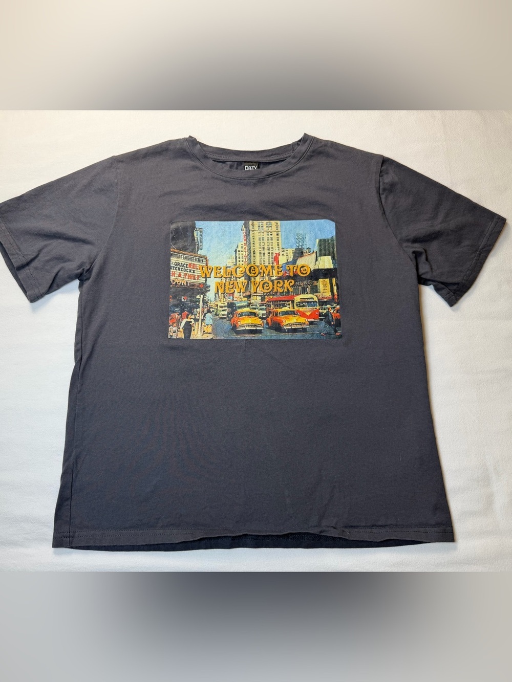 Dazy Dark Gray Welcome to New York Boxy Crew Neck Cotton Tee Size Small EUC